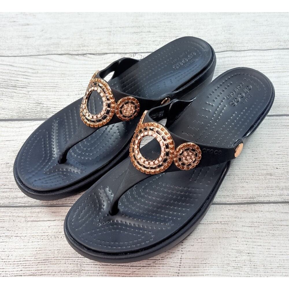 Crocs Women’s Sanrah Diamante Embellished Wedge Flip Flop Black Gold Size 10